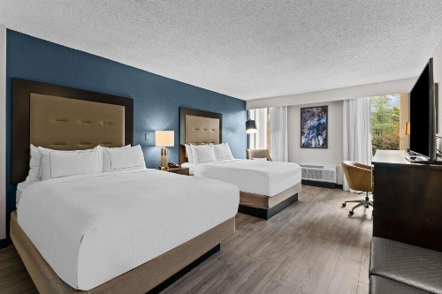 DoubleTree by Hilton Raleigh Midtown image 14