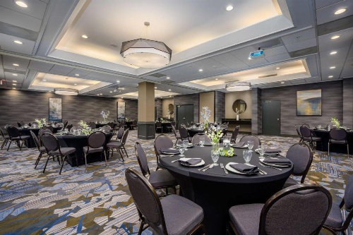 DoubleTree by Hilton Raleigh Midtown image 6